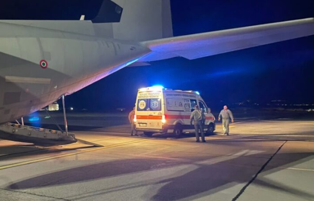 Neonata calabrese in pericolo di vita trasferita con volo d’urgenza dell’aeronautica