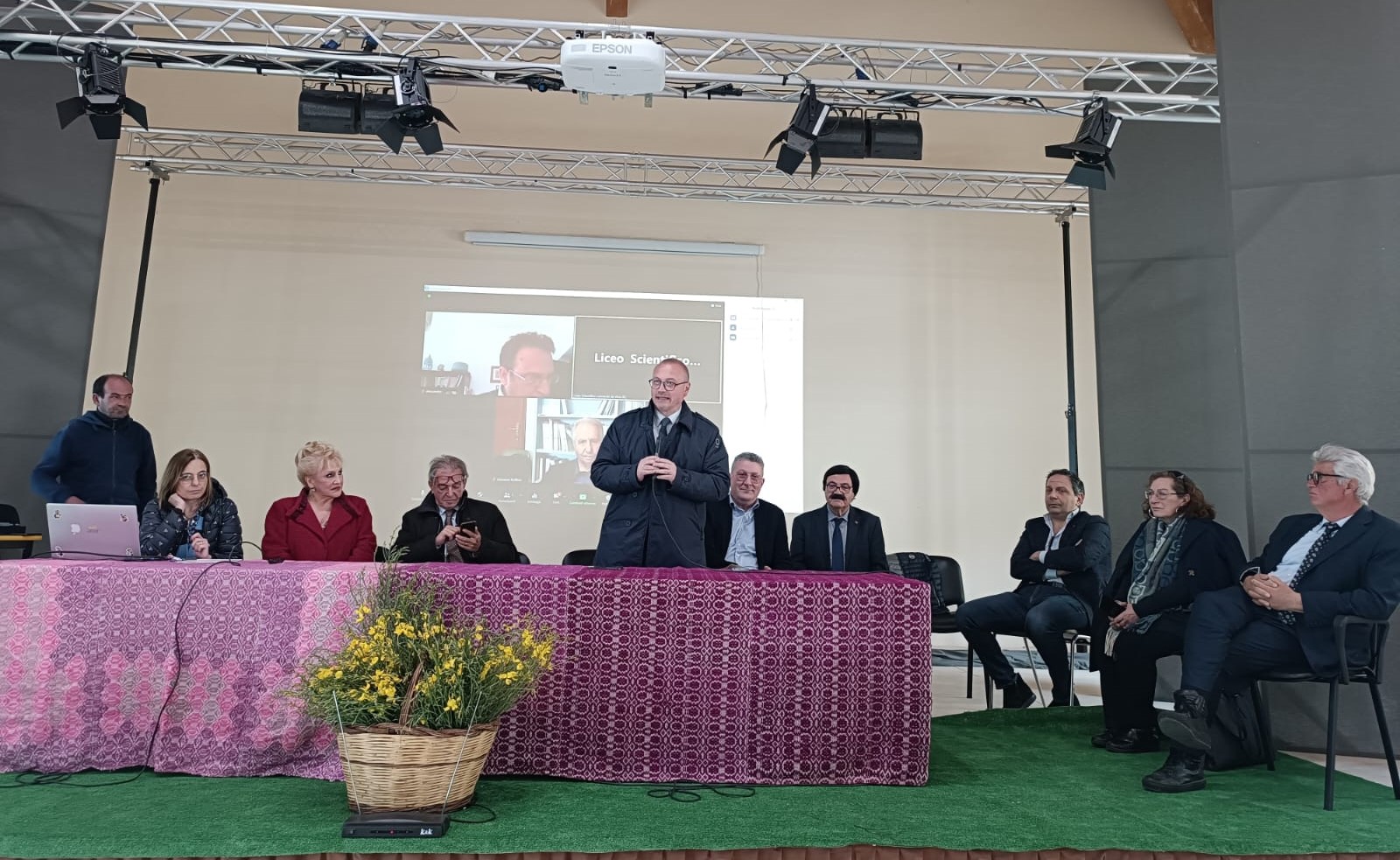 A Bova “un viaggio nella storia e nella lingua della Calabria greca”, Versace: “Riscopriamo la bellezza delle nostre radici”