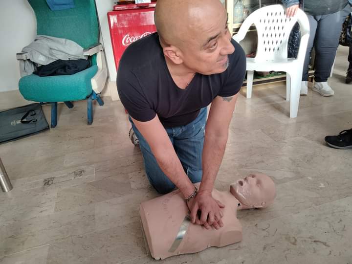 Grande successo per il corso di formazione sull’uso del Defibrillatore donato all’Associazione Incontriamoci Sempre
