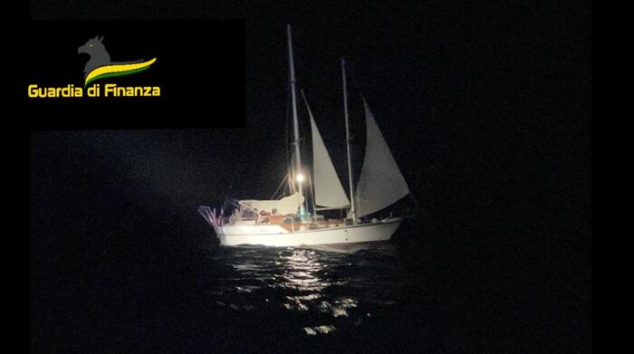 Fermati a Crotone due presunti scafisti