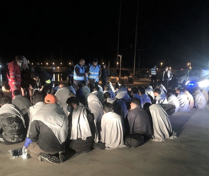 Nuovo sbarco di migranti a Roccella Ionica