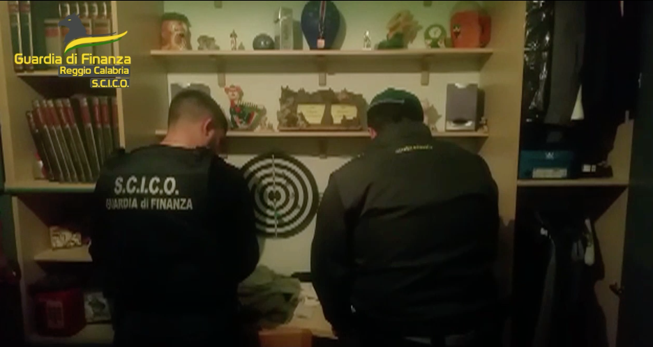 Reggio Calabria, ancora 2 arresti per ndrangheta: in manette due imprenditori