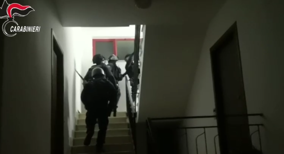Maxi operazione anti-ndrangheta contro le cosce del Reggino. Video e dettagli