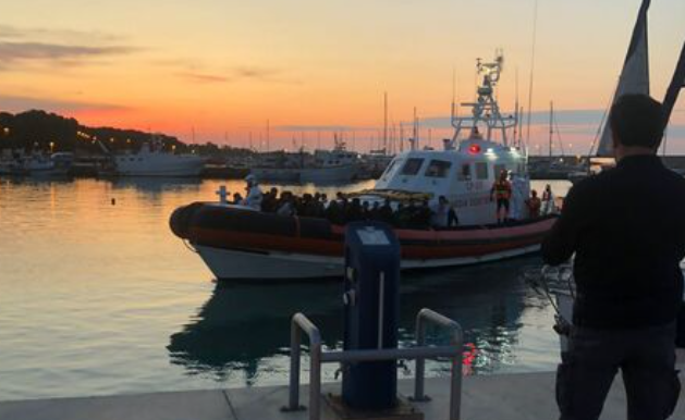 Nuovo sbarco di migranti a Roccella Ionica