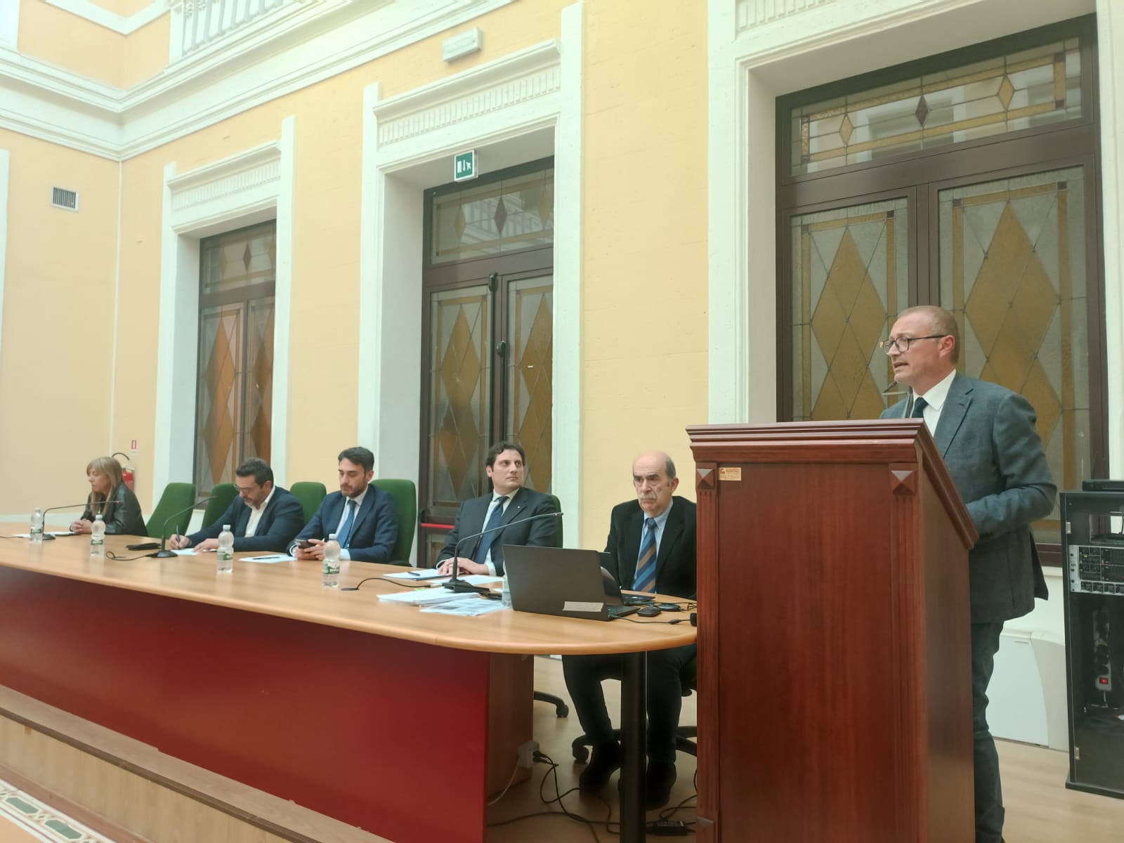 Alta Velocità Sa- RC, Versace: “Vertici governativi si impegnino, accorciare i tempi di percorrenza da e verso la Calabria”
