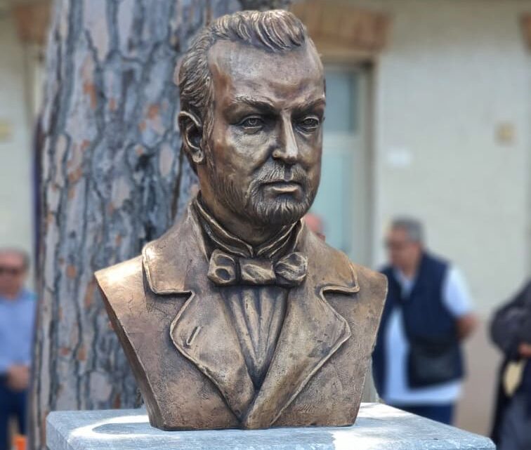 Reggio Calabria – Realizzato da uno studente dell’ABARC il busto del chimico Raffaele Piria posto a Scilla