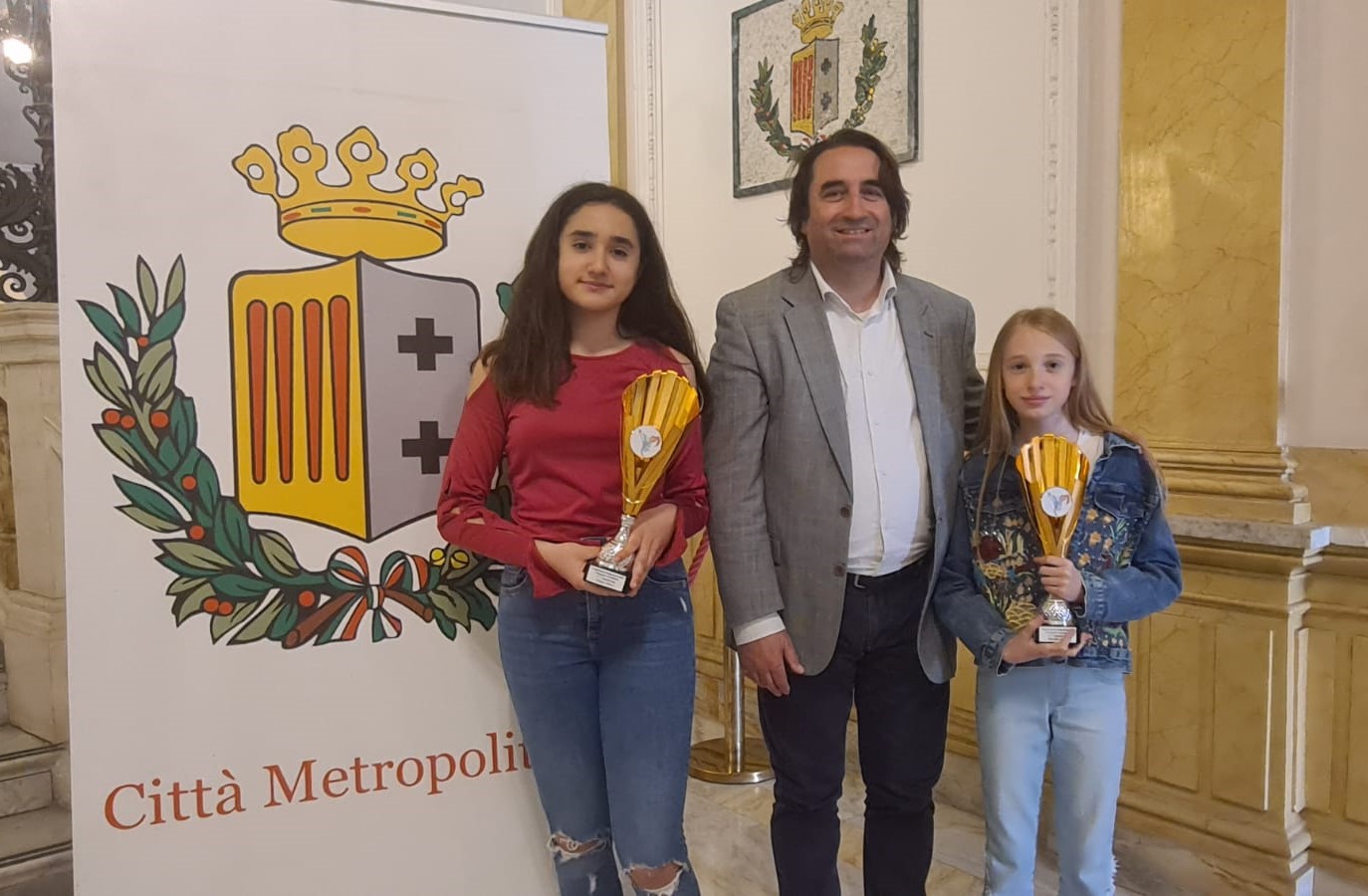 Reggio Calabria – Accolte a Palazzo Alvaro Matilde Malara e Anna Chiara Chirico, campionesse regionali di Karate