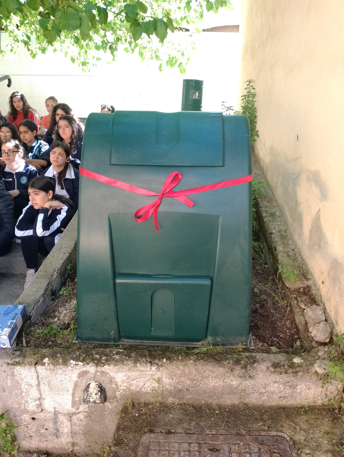 Tecnoservice dona una compostiera all’IC “Radice Alighieri” di Catona