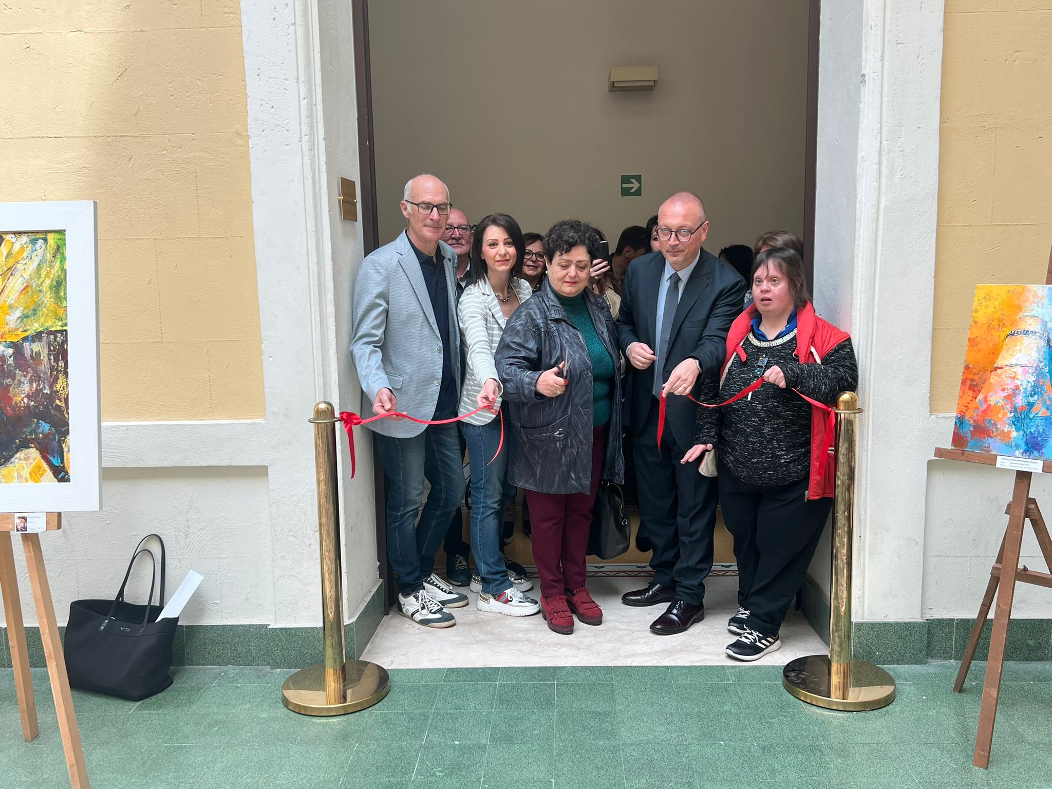 Reggio Calabria – Palazzo Alvaro si colora con l’arte iberica: inaugurata la collettiva “Espressioni Artistiche del Mondo Spagnolo”