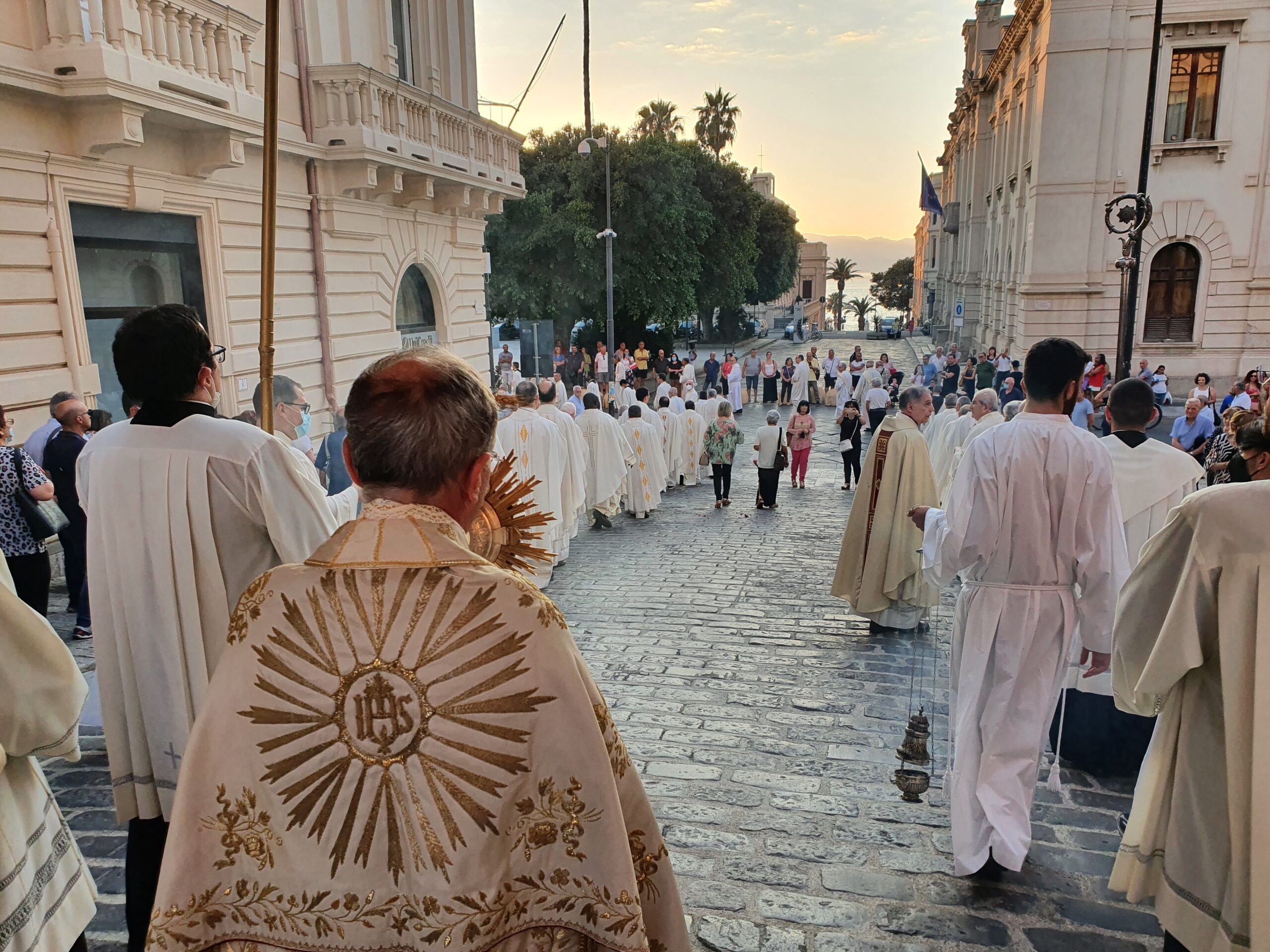 Corpus Domini, domani messa e processione a Reggio Calabria