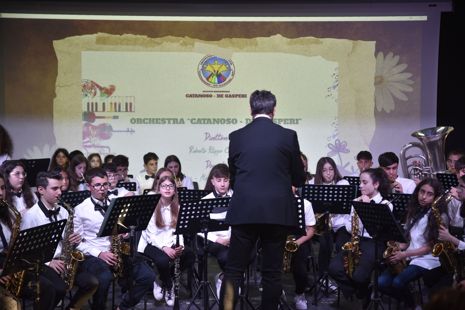 Reggio Calabria – L’istituto “Catanoso – De Gasperi” celebra la bellezza con il connubio Arte e Musica